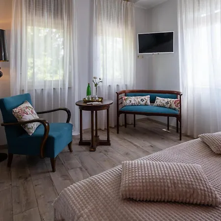 Neptun Badacsony فندق باداتشونيتوماي